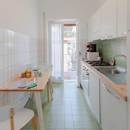Bright 2br With Balcony, Caffarella, Furio Camillo, Tuscolana Station Apartament Rzym